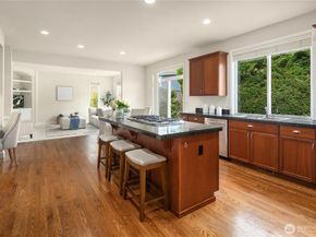 26822 SE 22nd Court, Sammamish WA 98075