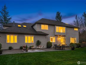 26822 SE 22nd Court, Sammamish WA 98075