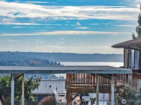 705 S 208th Street, Des Moines WA 98198