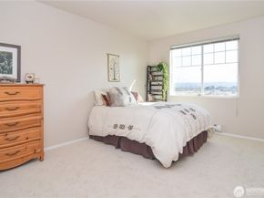 4049 S 212 Court G, SeaTac WA 98198