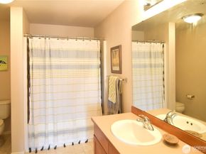 4049 S 212 Court G, SeaTac WA 98198