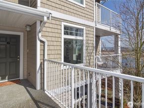 4049 S 212 Court G, SeaTac WA 98198