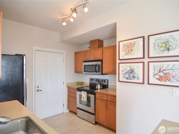 4049 S 212 Court G, SeaTac WA 98198