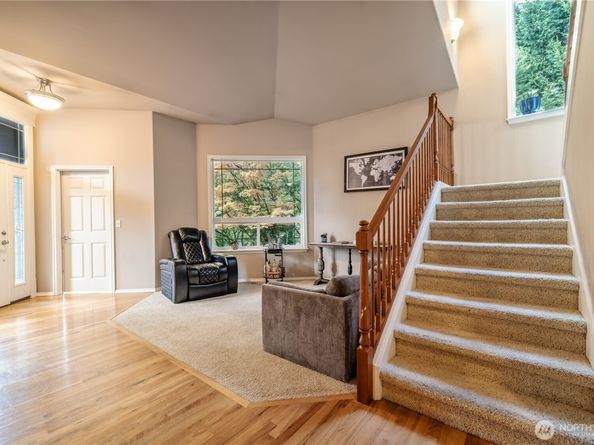 722 E Tacoma Street, Kent WA 98030