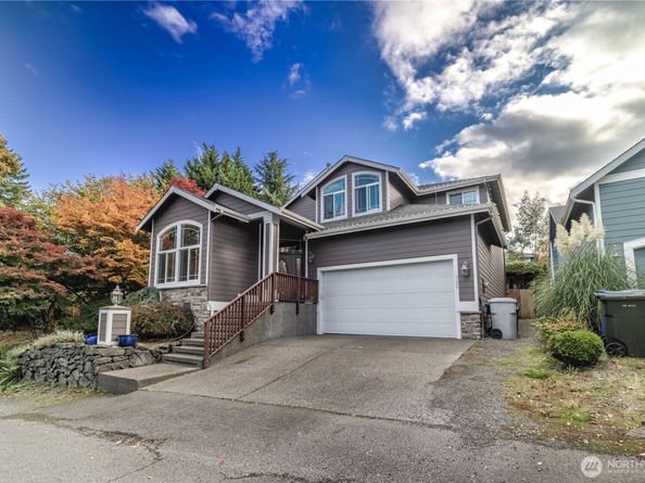 722 E Tacoma Street, Kent WA 98030