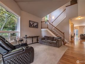 722 E Tacoma Street, Kent WA 98030