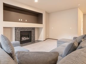 722 E Tacoma Street, Kent WA 98030