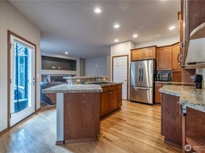 722 E Tacoma Street, Kent WA 98030