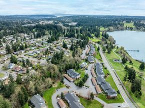 23405 Lakeview Drive H306, Mountlake Terrace WA 98043