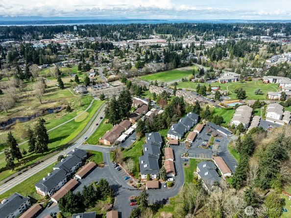 23405 Lakeview Drive H306, Mountlake Terrace WA 98043
