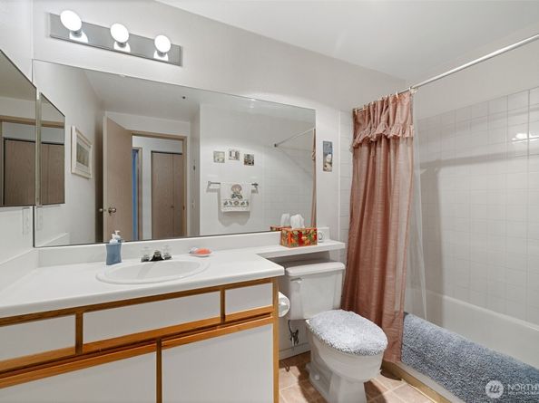 7453 Newcastle Golf Club Road F203, Newcastle WA 98059