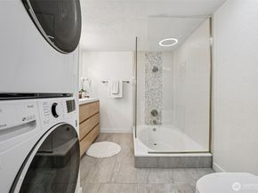 3700 26th Place W 203, Seattle WA 98199