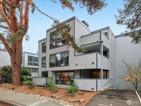 3700 26th Place W 203, Seattle WA 98199