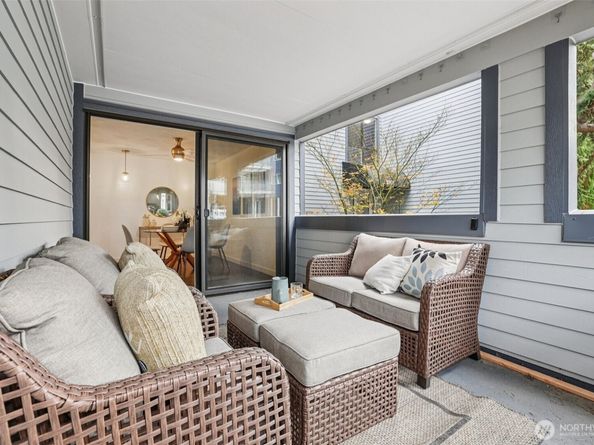 3700 26th Place W 203, Seattle WA 98199