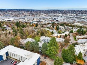 3700 26th Place W 203, Seattle WA 98199