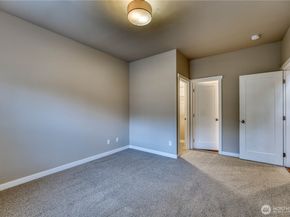 26787 Red Maple Lane NE, Kingston WA 98346