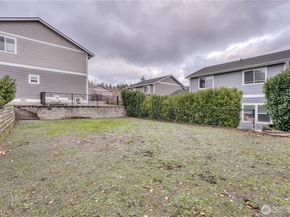 26787 Red Maple Lane NE, Kingston WA 98346