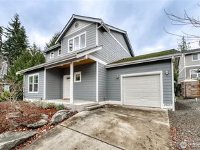 26787 Red Maple Lane NE, Kingston WA 98346