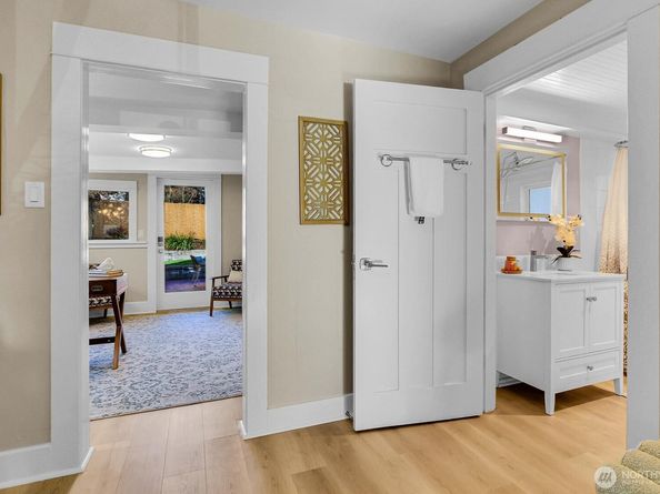 2850 NW 65th Street, Seattle WA 98117