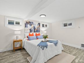 3410 NW Morgan Lane, Bremerton WA 98312