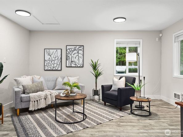 3410 NW Morgan Lane, Bremerton WA 98312