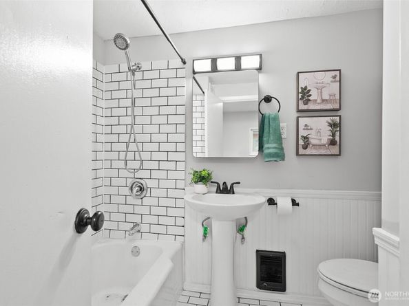 3410 NW Morgan Lane, Bremerton WA 98312