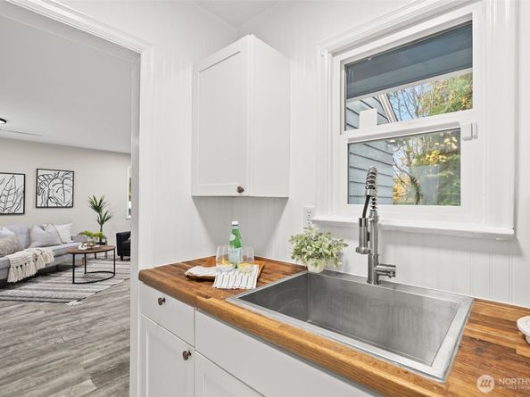 3410 NW Morgan Lane, Bremerton WA 98312