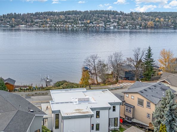 3312 Lake Washington Boulevard N, Renton WA 98056