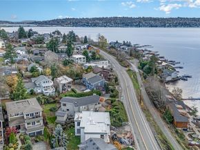 3312 Lake Washington Boulevard N, Renton WA 98056