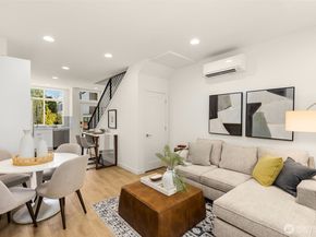 8333 D 12th Avenue NW, Seattle WA 98117