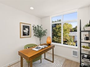 8333 D 12th Avenue NW, Seattle WA 98117