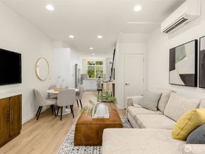 8333 E 12th Avenue NW, Seattle WA 98117