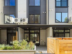 8333 E 12th Avenue NW, Seattle WA 98117