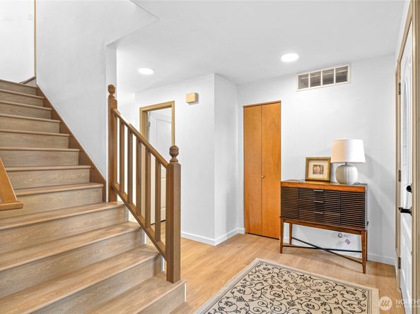 5824 111th Place SW, Mukilteo WA 98275