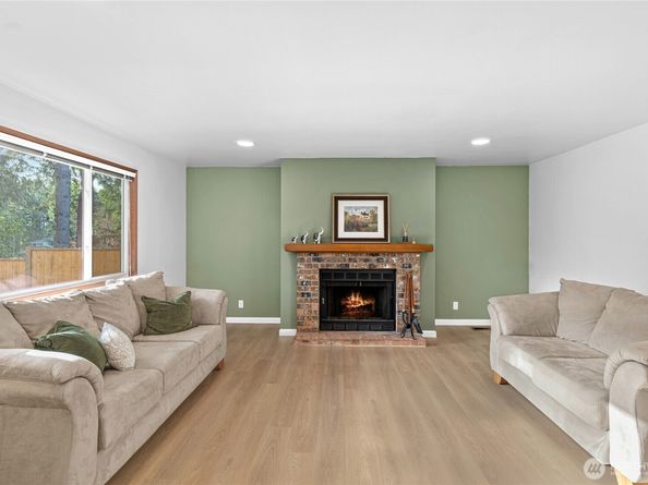 5824 111th Place SW, Mukilteo WA 98275