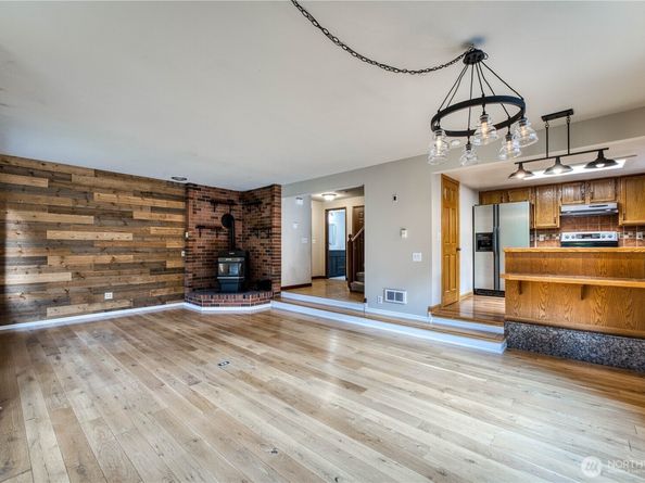 8788 Deeridge Place SE, Port Orchard WA 98367