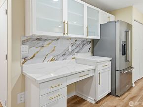 20319 120th Avenue SE, Kent WA 98031