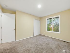 20319 120th Avenue SE, Kent WA 98031