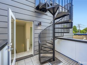 5111 NE Ravenna Ave A, Seattle WA 98105