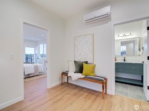 7008 Linden Avenue N, Seattle WA 98103