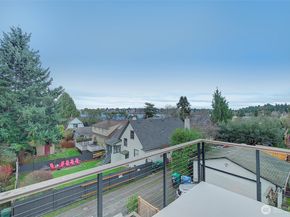 7008 Linden Avenue N, Seattle WA 98103