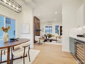 7008 Linden Avenue N, Seattle WA 98103