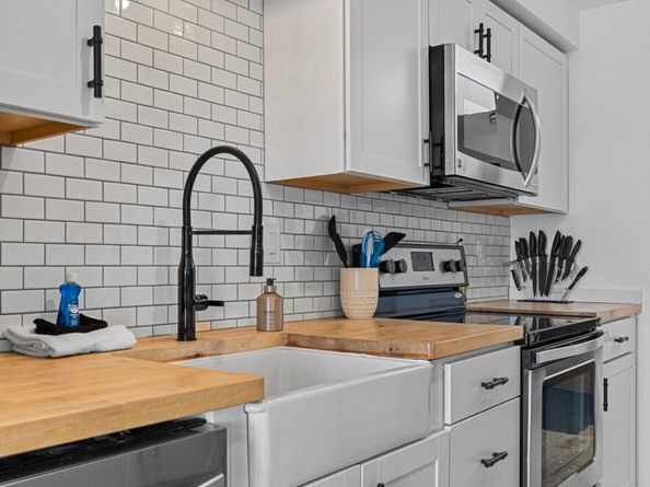 610 E Lake Stevens Road 102, Lake Stevens WA 98258