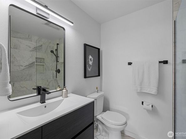 610 E Lake Stevens Road 102, Lake Stevens WA 98258