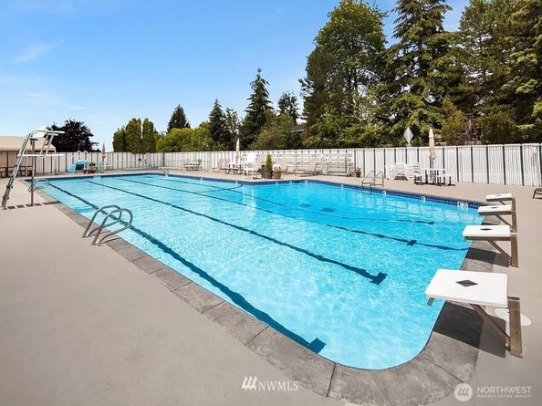 14631 127th Avenue NE, Woodinville WA 98072