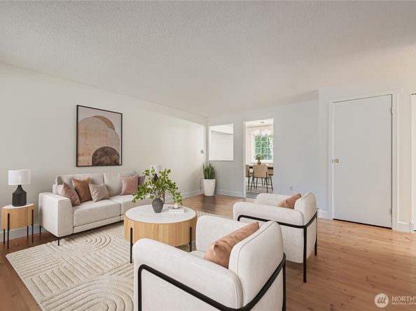 14631 127th Avenue NE, Woodinville WA 98072