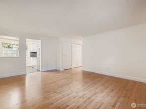 14631 127th Avenue NE, Woodinville WA 98072