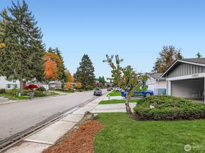 14631 127th Avenue NE, Woodinville WA 98072
