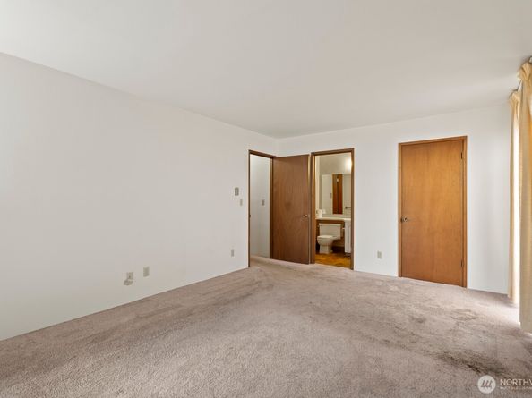 2510 Rucker Avenue 1, Everett WA 98201