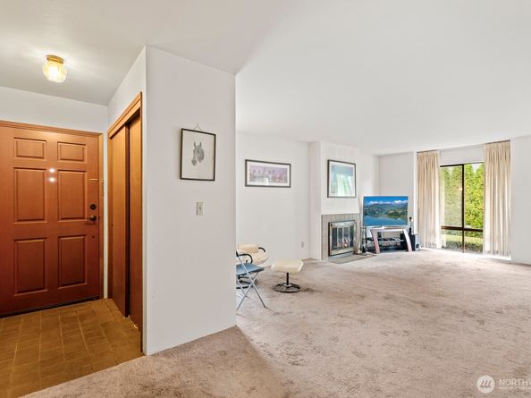 2510 Rucker Avenue 1, Everett WA 98201